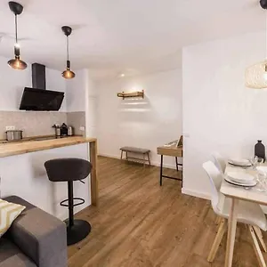 https://precioso-apartamento-en-el-centro-de-nerja.es-andalucia.com